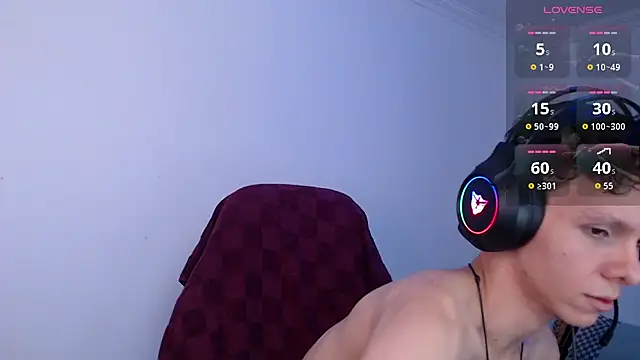 Snapshot of bryamado69 chatting on 06-18-26, 03:40 bryamado69 online show from 06-18-26, 03:40