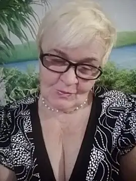 Snapshot of VioletSweet566 chatting on 12-03-24, 04:17 VioletSweet566 online show from 12-03-24, 04:17