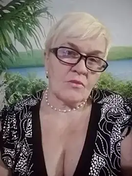 Snapshot of VioletSweet566 chatting on 12-03-24, 10:18 VioletSweet566 online show from 12-03-24, 10:18