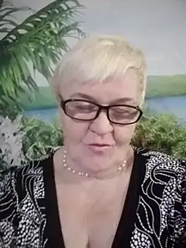 Snapshot of VioletSweet566 chatting on 12-04-24, 11:30 VioletSweet566 online show from 12-04-24, 11:30