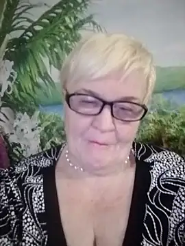 Snapshot of VioletSweet566 chatting on 12-04-24, 05:55 VioletSweet566 online show from 12-04-24, 05:55