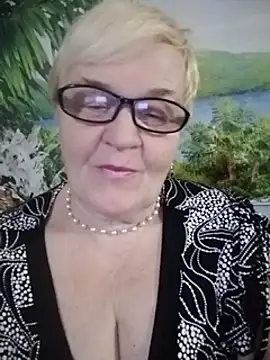 Snapshot of VioletSweet566 chatting on 12-06-24, 04:49 VioletSweet566 online show from 12-06-24, 04:49