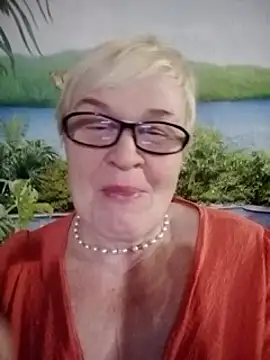 Snapshot of VioletSweet566 chatting on 12-08-24, 01:02 VioletSweet566 online show from 12-08-24, 01:02