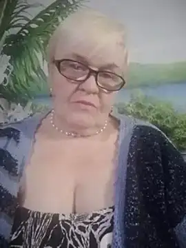 Snapshot of VioletSweet566 chatting on 12-09-24, 03:00 VioletSweet566 online show from 12-09-24, 03:00