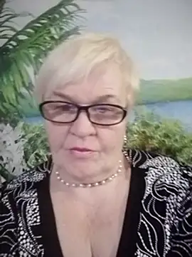 Snapshot of VioletSweet566 chatting on 12-12-24, 06:57 VioletSweet566 online show from 12-12-24, 06:57