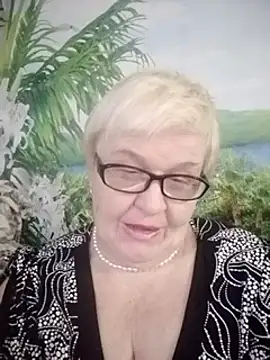 Snapshot of VioletSweet566 chatting on 01-18-25, 08:31 VioletSweet566 online show from 01-18-25, 08:31