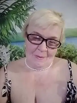 Snapshot of VioletSweet566 chatting on 01-23-25, 04:59 VioletSweet566 online show from 01-23-25, 04:59