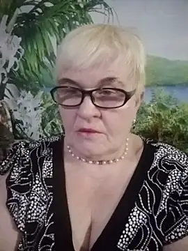 Snapshot of VioletSweet566 chatting on 02-05-25, 10:08 VioletSweet566 online show from 02-05-25, 10:08