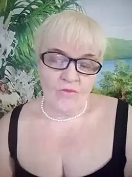 Snapshot of VioletSweet566 chatting on 02-08-25, 11:12 VioletSweet566 online show from 02-08-25, 11:12