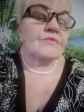 Snapshot of VioletSweet566 chatting on 02-09-25, 08:34 VioletSweet566 online show from 02-09-25, 08:34