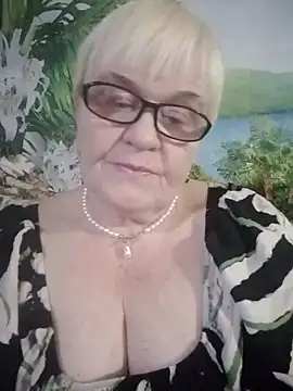 Snapshot of VioletSweet566 chatting on 02-15-25, 02:44 VioletSweet566 online show from 02-15-25, 02:44