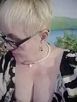 Snapshot of VioletSweet566 chatting on 02-15-25, 06:23 VioletSweet566 online show from 02-15-25, 06:23