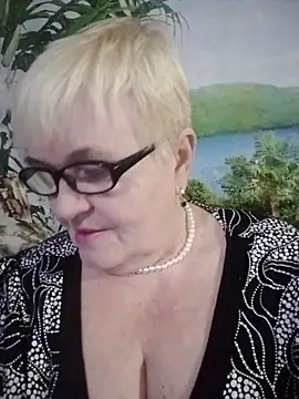 Snapshot of VioletSweet566 chatting on 02-21-25, 03:43 VioletSweet566 online show from 02-21-25, 03:43