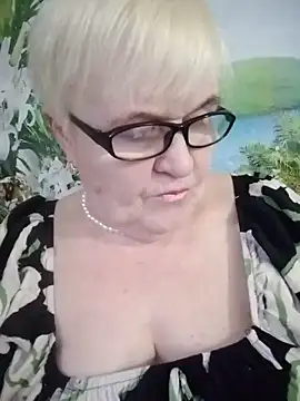 Snapshot of VioletSweet566 chatting on 02-22-25, 01:24 VioletSweet566 online show from 02-22-25, 01:24