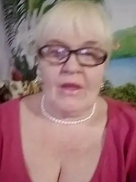 Snapshot of VioletSweet566 chatting on 02-28-25, 08:39 VioletSweet566 online show from 02-28-25, 08:39