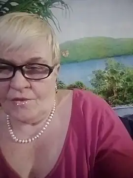 Snapshot of VioletSweet566 chatting on 03-08-25, 08:14 VioletSweet566 online show from 03-08-25, 08:14