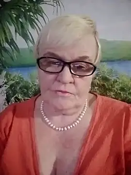 Snapshot of VioletSweet566 chatting on 03-09-25, 08:10 VioletSweet566 online show from 03-09-25, 08:10