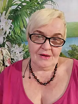 Snapshot of VioletSweet566 chatting on 03-18-25, 09:21 VioletSweet566 online show from 03-18-25, 09:21