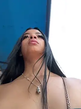 Laura fernandezII online show from 02-03-25, 03:06