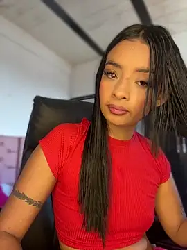 Laura fernandezII online show from 02-06-25, 03:41