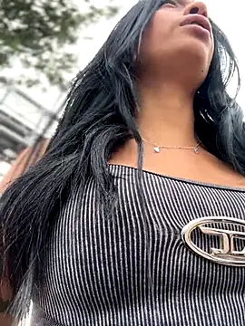 Laura fernandezII online show from 09-24-25, 06:00