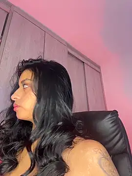 Snapshot of Laura_fernandezII chatting on 12-20-25, 08:27 Laura fernandezII online show from 12-20-25, 08:27