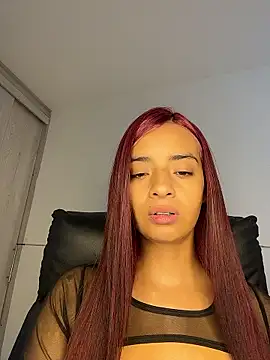 Snapshot of Laura_fernandezII chatting on 01-11-26, 06:57 Laura fernandezII online show from 01-11-26, 06:57