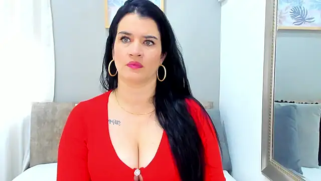 LenaRuiz  online show from 01-29-25, 12:13