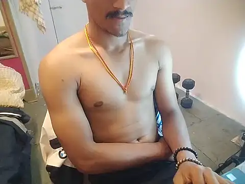 Snapshot of vicky0805 chatting on 10-31-25, 08:15 vicky0805 online show from 10-31-25, 08:15