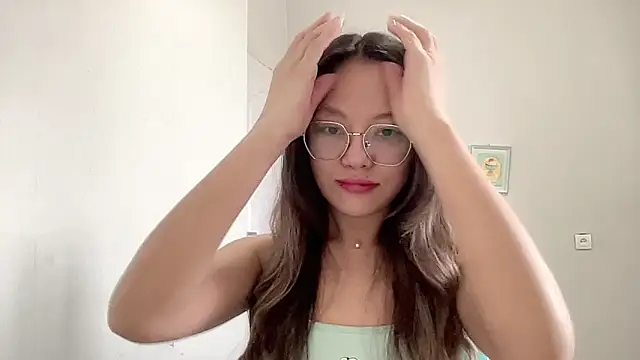 Risalynn online show from 01-26-25, 03:38