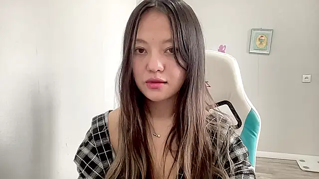 Risalynn online show from 01-31-25, 02:37