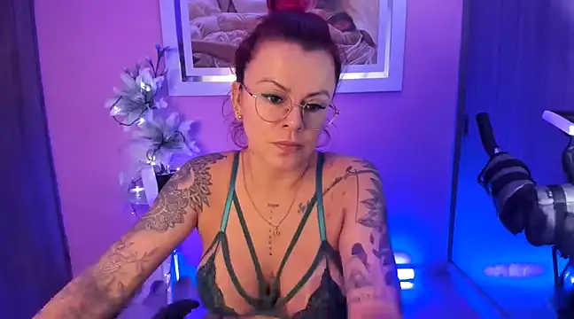 KAROL MILF online show from 02-01-25, 11:16