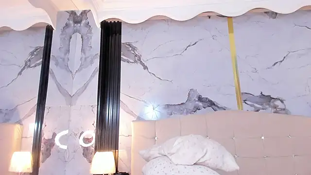 Princess Violett online show from 02-01-25, 04:33