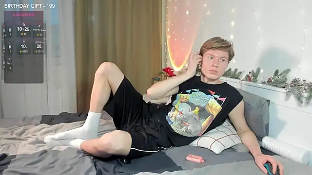 Snapshot of vlad_ggvldd chatting on 01-08-25, 01:20 vlad ggvldd online show from 01-08-25, 01:20