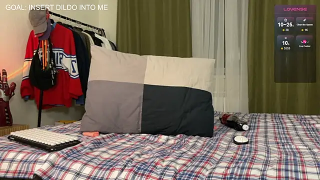 Snapshot of vlad_ggvldd chatting on 10-24-25, 03:41 vlad ggvldd online show from 10-24-25, 03:41