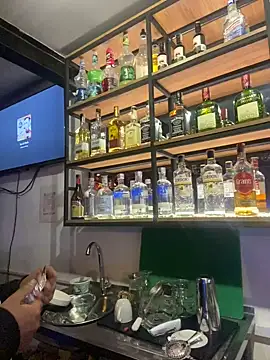 Miaa coopeer online show from 12-26-24, 08:32