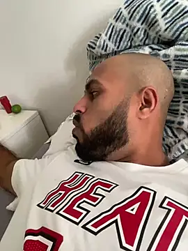 islandvybee55 online show from 01-18-25, 06:32