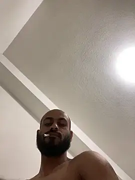 islandvybee55 online show from 03-09-25, 04:05