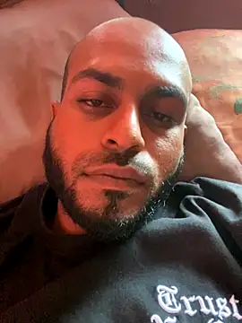 islandvybee55 online show from 10-30-25, 03:35