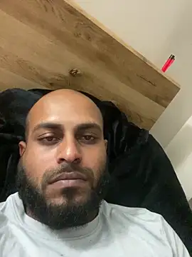 islandvybee55 online show from 03-07-26, 06:05