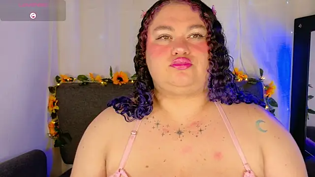 lunitaa0 online show from 03-08-26, 03:54