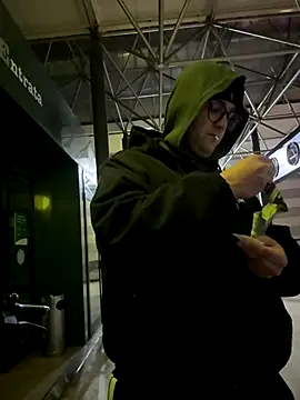 Snapshot of ErPumas126 chatting on 12-02-24, 07:27 ErPumas126 online show from 12-02-24, 07:27