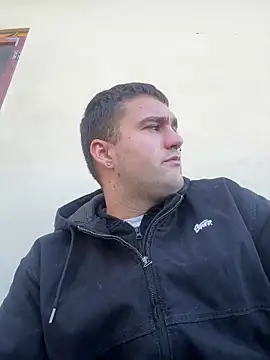 Snapshot of ErPumas126 chatting on 12-17-24, 10:55 ErPumas126 online show from 12-17-24, 10:55