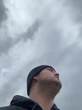 Snapshot of ErPumas126 chatting on 02-25-25, 02:22 ErPumas126 online show from 02-25-25, 02:22