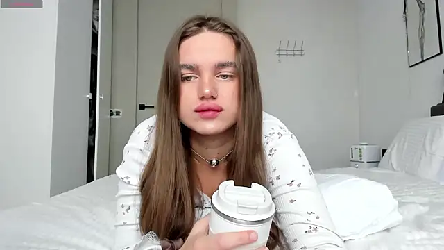 Snapshot of aesthetics__tease chatting on 03-17-25, 01:57 aesthetics tease online show from 03-17-25, 01:57