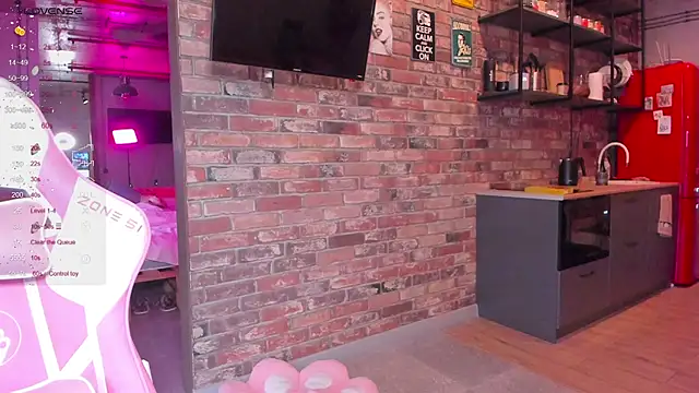 Snapshot of aesthetics__tease chatting on 09-24-25, 06:06 aesthetics tease online show from 09-24-25, 06:06