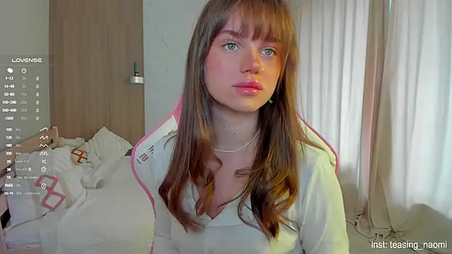 Snapshot of aesthetics__tease chatting on 10-28-25, 05:55 aesthetics tease online show from 10-28-25, 05:55