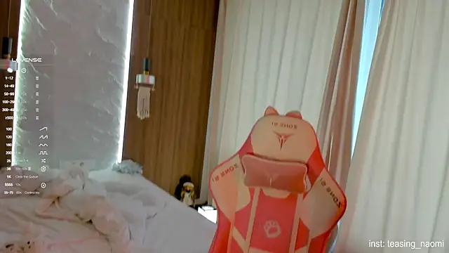 Snapshot of aesthetics__tease chatting on 11-06-25, 04:02 aesthetics tease online show from 11-06-25, 04:02