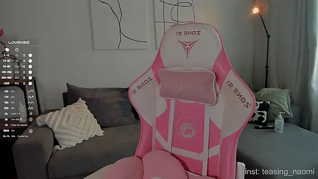 Snapshot of aesthetics__tease chatting on 02-20-26, 04:09 aesthetics tease online show from 02-20-26, 04:09