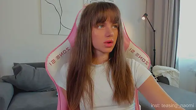 Snapshot of aesthetics__tease chatting on 03-10-26, 04:17 aesthetics tease online show from 03-10-26, 04:17